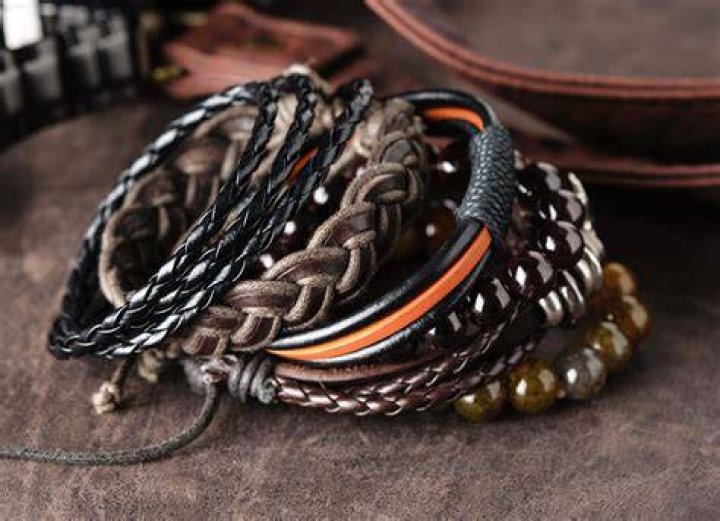 Are leather bracelets in style?